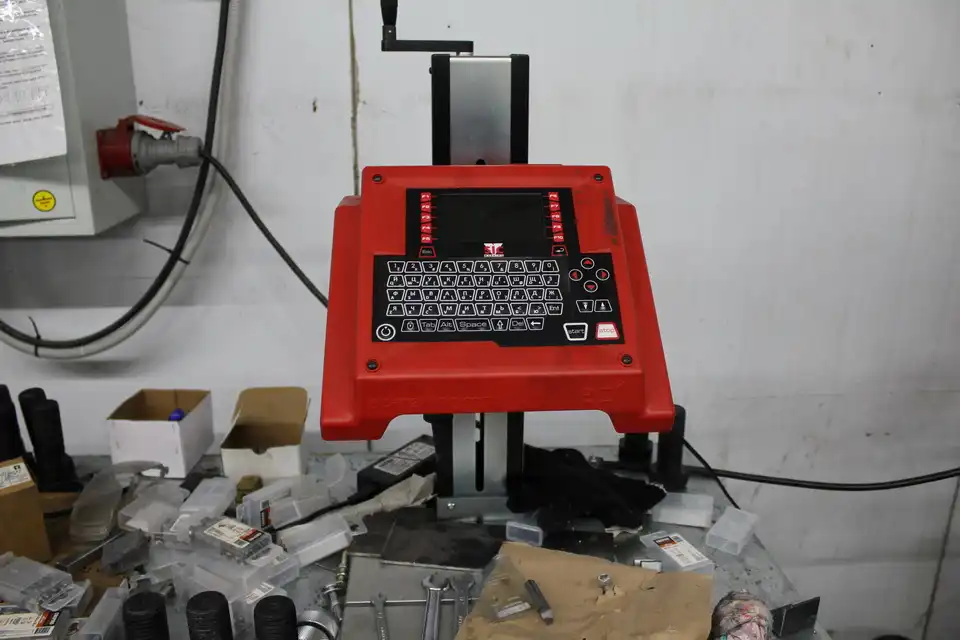 Фото «Трайв» приобрел и установил на собственном производстве ударно-точечный маркиратор SIC ec1