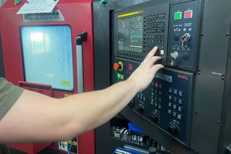 фото Отличия в программировании фрезерных и токарных станков