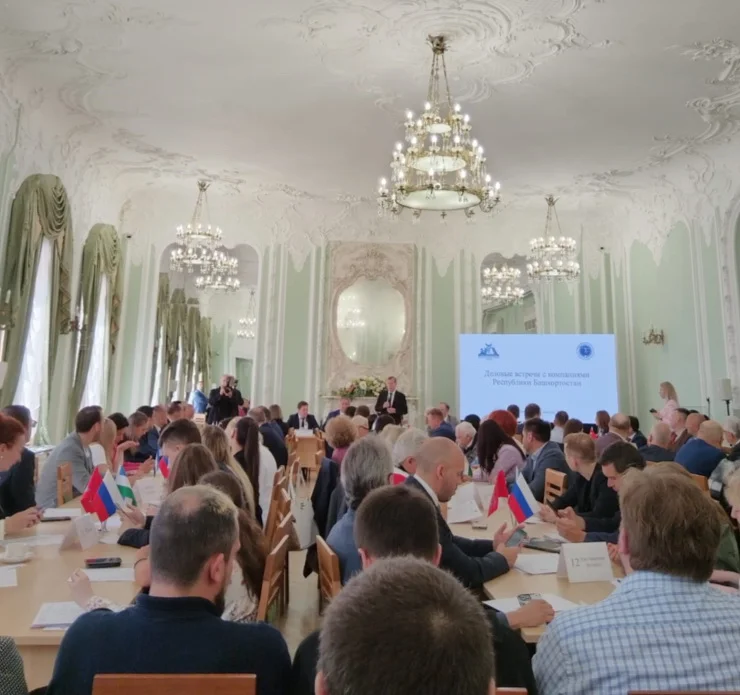 Фото деловые встречи в Санкт-Петербургской ТПП
