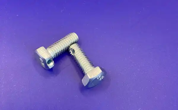 Фото Болты второго исполнения