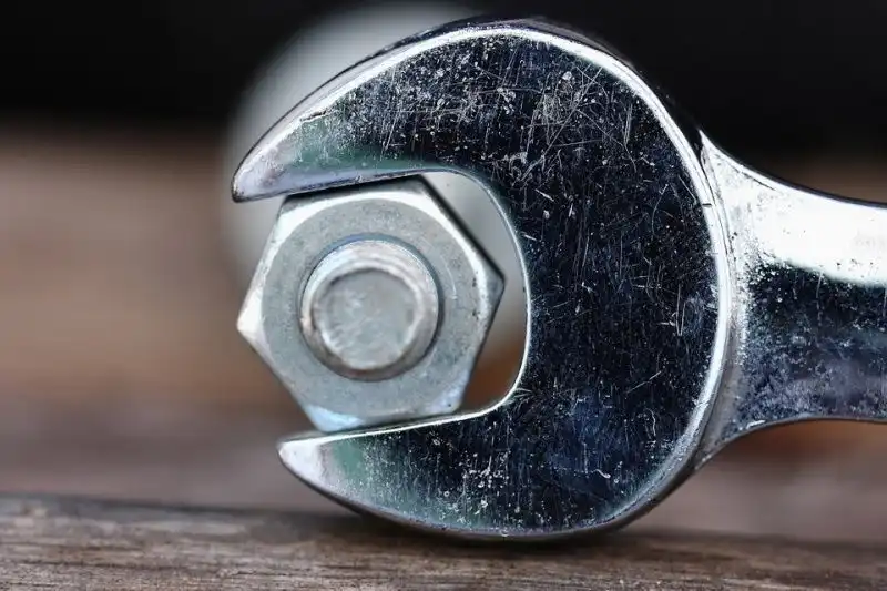 фото Как предотвратить раскручивание крепежа