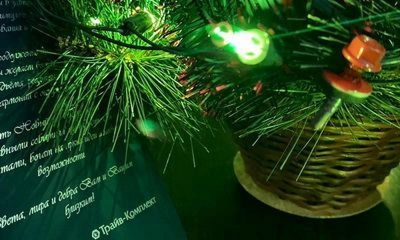 Хочу новогоднюю елку, но некуда поставить: 5 компактных решений | Полезно (slep-kostroma.ru)
