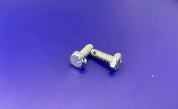 Фото Болты второго исполнения